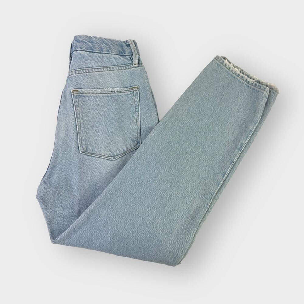 Good American Good Vintage Distressed Straight Leg Jeans in Blue447 Size 2/26 - Picture 4 of 8